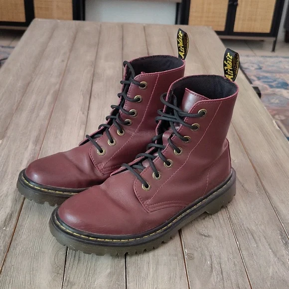 Dr. Martens 1460 Women's Smooth Leather Lace Up Boots In Cherry Red Woman's 9 - Picture 7 of 15